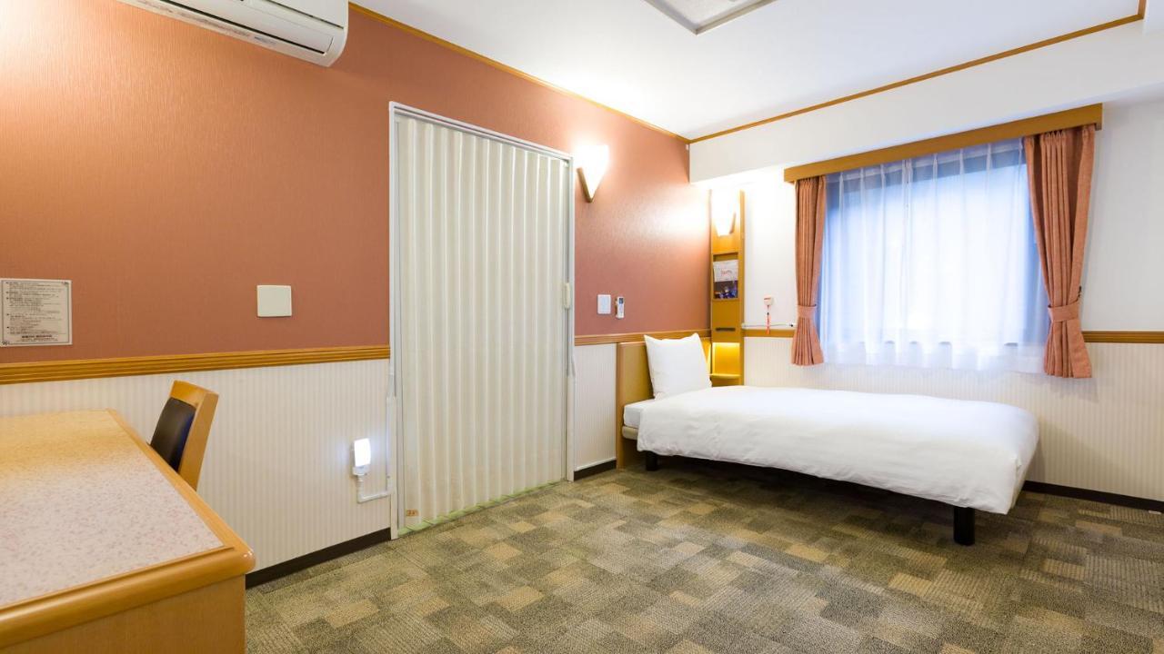 Toyoko Musashi-nakahara Ekimae 3* Kawasaki (Kanagawa)